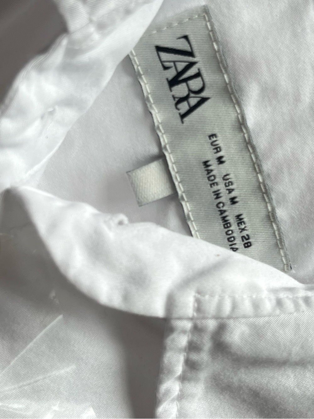 ZARA Women’s White Dress Shirt - Modern Collar size medium